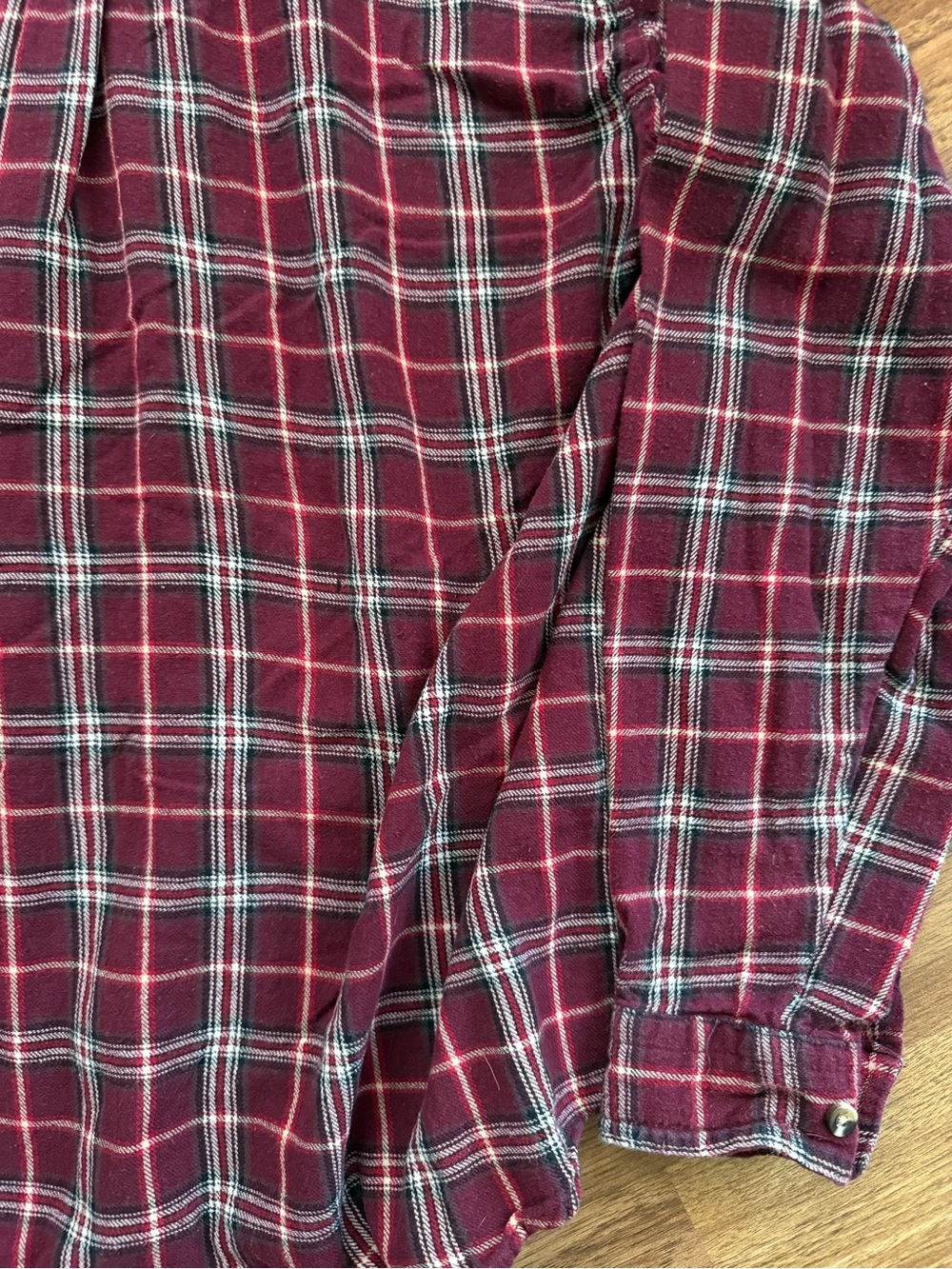 Wrangler Men's Red Plaid Long-Sleeve Button-Down Shirt - Picture 7 of 13